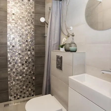 Ruza Apartament Makarska